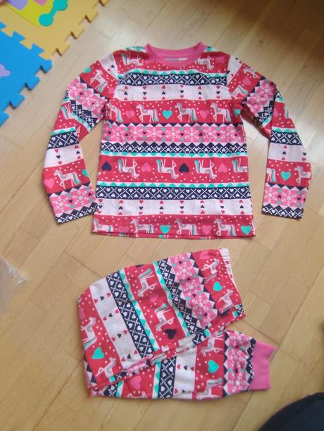 Nove vianočné pyžamo c 98 a 158, 98 / 158