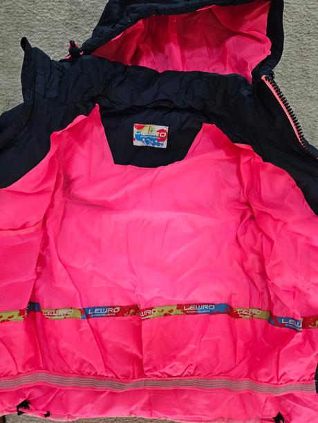 Kvalitná lyžiarska bunda, lewro,140