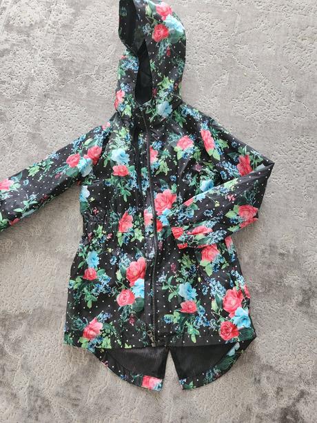 Prechodný kabátik, 128