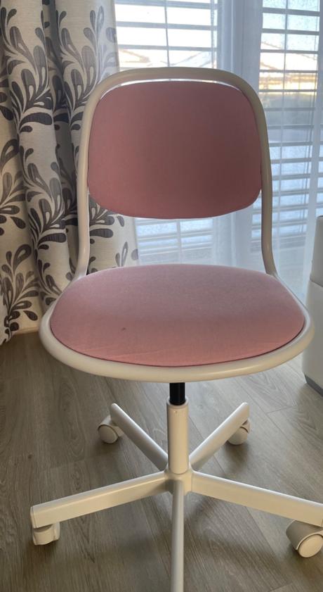 Stolička dievčenská, 