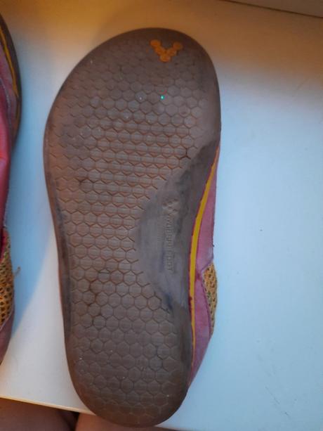 Vivobarefoot sandalky, vivobarefoot,37