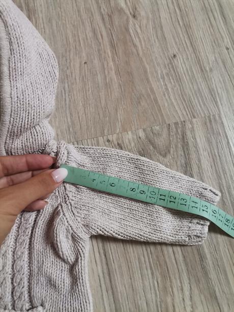 Béžový teply svetrík, f&f,50