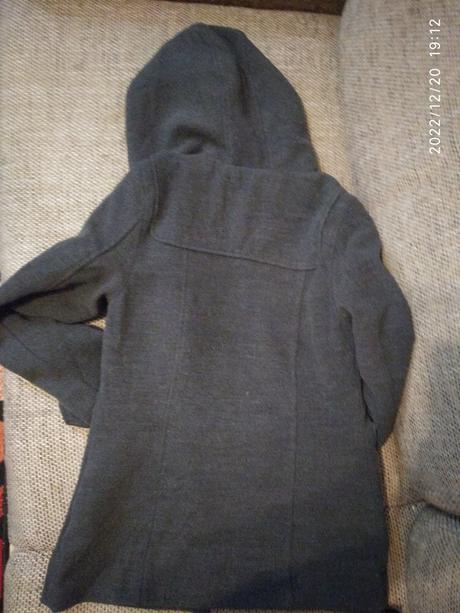Antracitovy kabatik, s