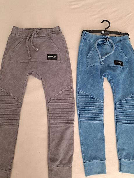 2x teplaky despacito 122, 122