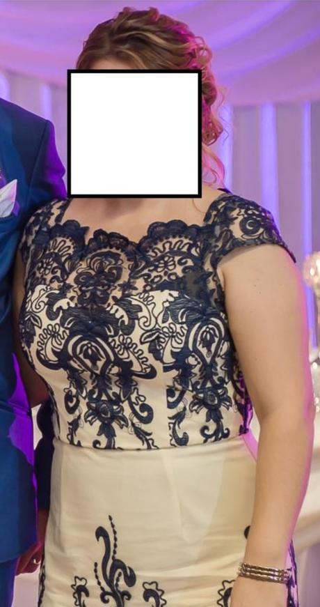 Púzdrové šaty značky  chi chi london, 44