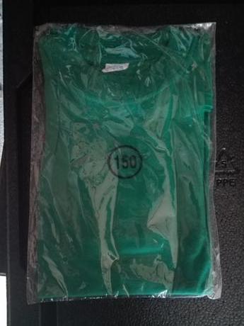 Jednofarebné tričká, 152