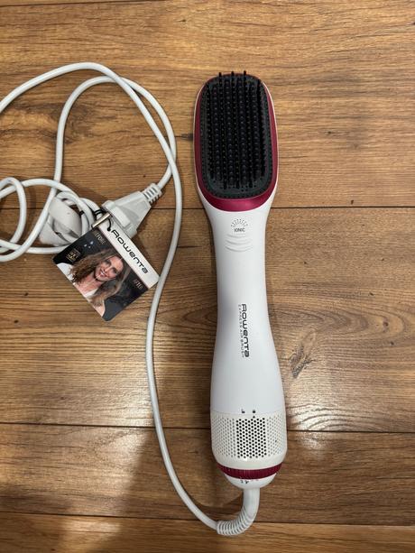 Fúkacia kefa rowenta cf6620, 