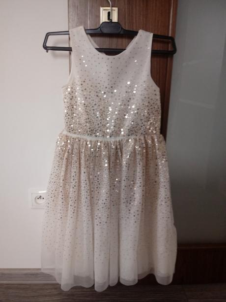 Šatôčky pre družicku hm, 