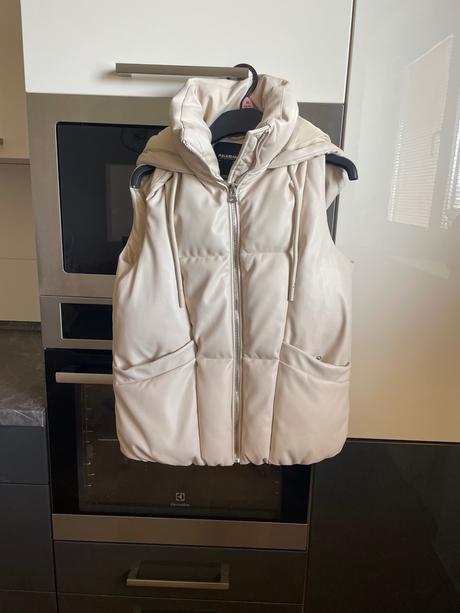 Béžová vesta pull and bear, pull&bear,s