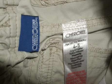 Ľahké vzdušné bermudy, cherokee,110