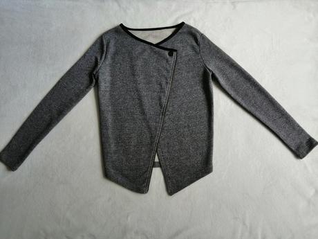 Pekná zaujímavá bavlnený svetrík, bhs,s