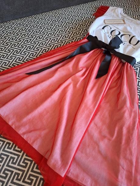 Štýlové červeno-biele šaty coco madame s tylovou s, 164 / 170 / m / s