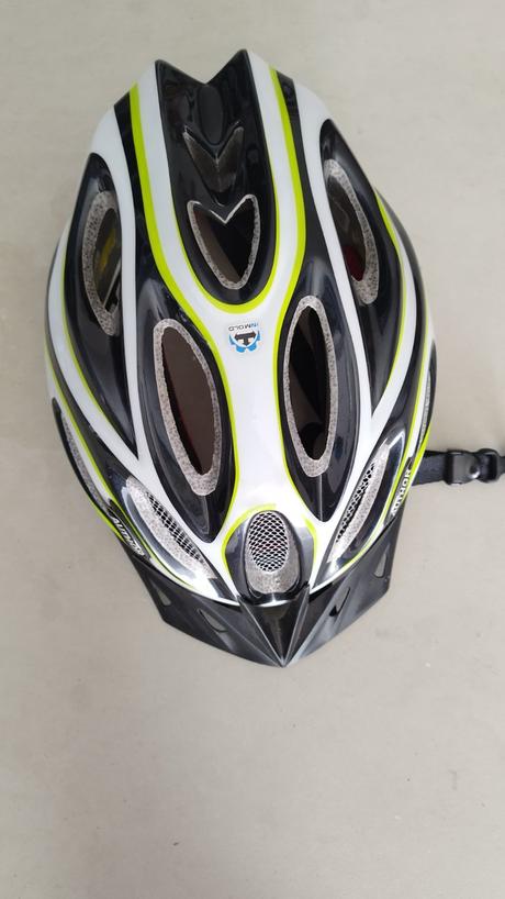 Chlapčenská prilba na bicykel, l