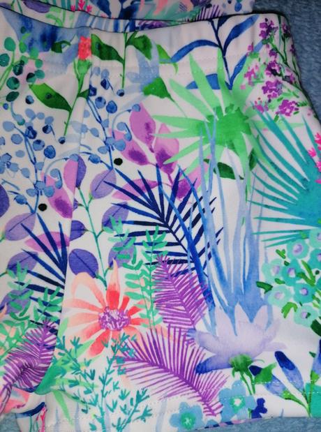 Kvietkovane plavky, next,74