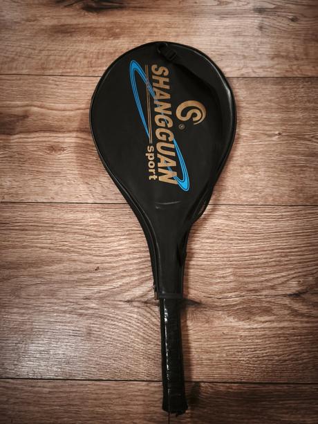 Badmintonová raketa shangguan sport + obal,