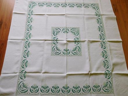 Vidiecký obrus ručne vyšívaný -123  x 136 cm,, 