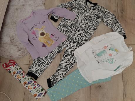 Balík pyžamiek, 122–134