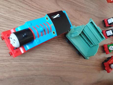 Motorizovaná mašinka thomas s dráhou,