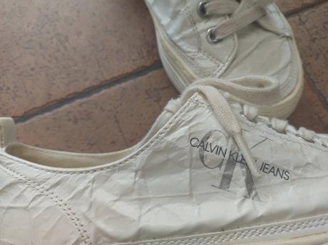 Calvin klein, 38