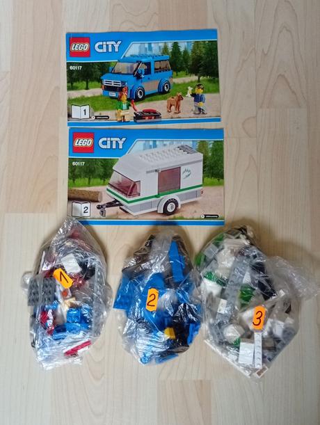Lego 60117 dodávka a karavan, 
