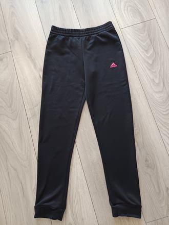 Športové tepláky, adidas,152