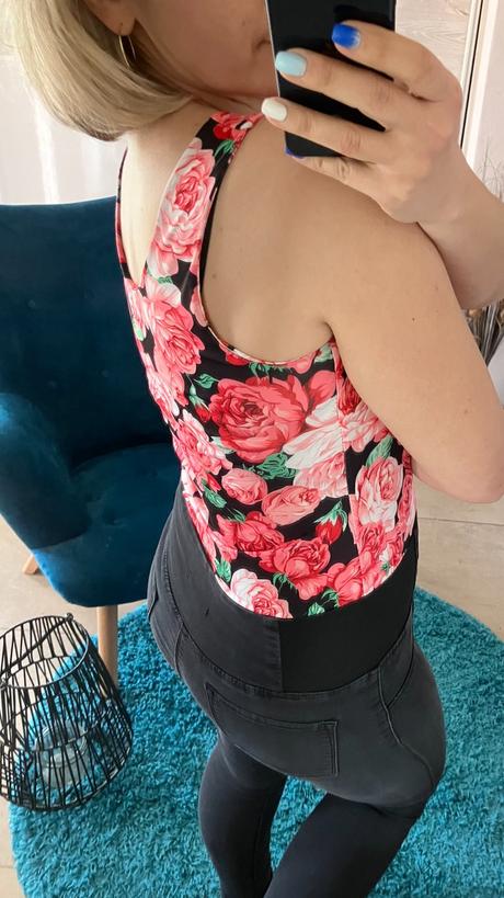 Dámsky kvetovaný top (uni), m / s