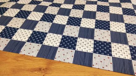 Bavlnená látka - kotvy v kocke - cena za 10 centim, 