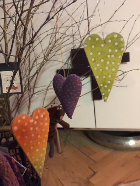 Plstene srdiečka-dekoracia,