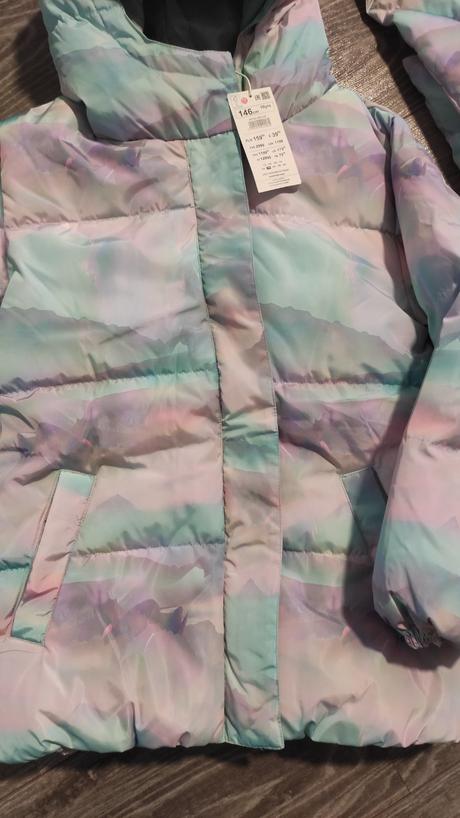 Zimná bunda, nenosena, reserved,146