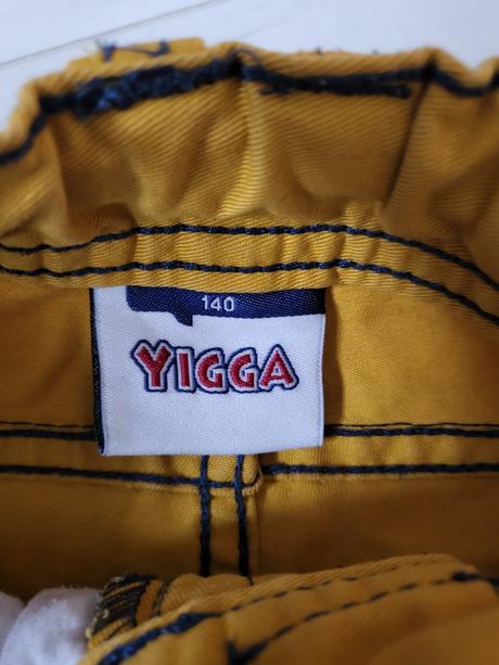 Zachovalé kraťasy, yigga,140