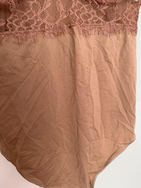 Čipkované body pieces, m