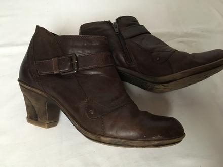 Kožené kotníkové ortopedické čižmičky, santé,39