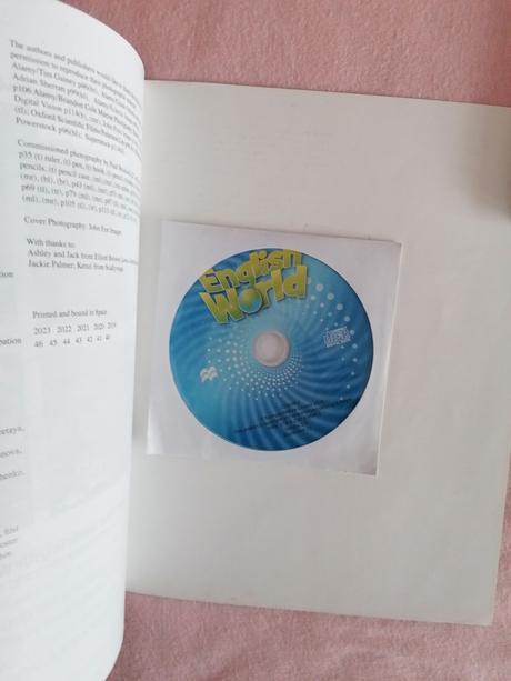 English world 2 pupils book + teachers guide,