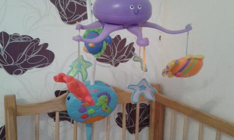 Krásny kolotoč na postielku s adaptérom,