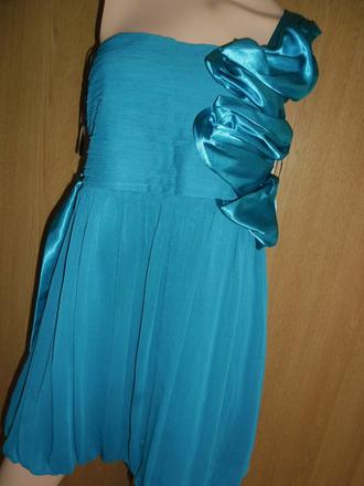 Spoločenské šaty, 42