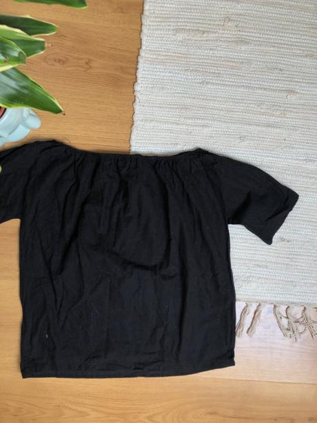 Čierny top španielsky strih handmade, s