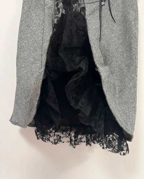 Štýlová vlnená sukňa river island s čipkou, river island,38