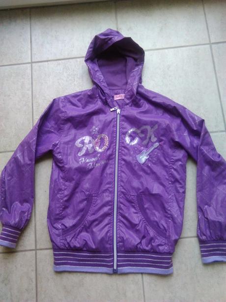 Dievčenská sustakova bunda, 146