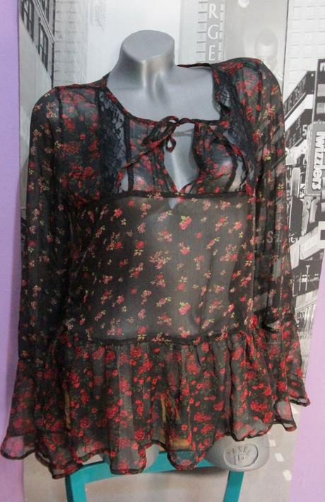 Kvetovan bluzka cropp, l