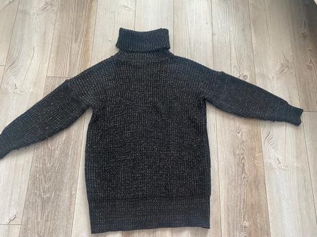 Čierny predĺžený svetrik, m