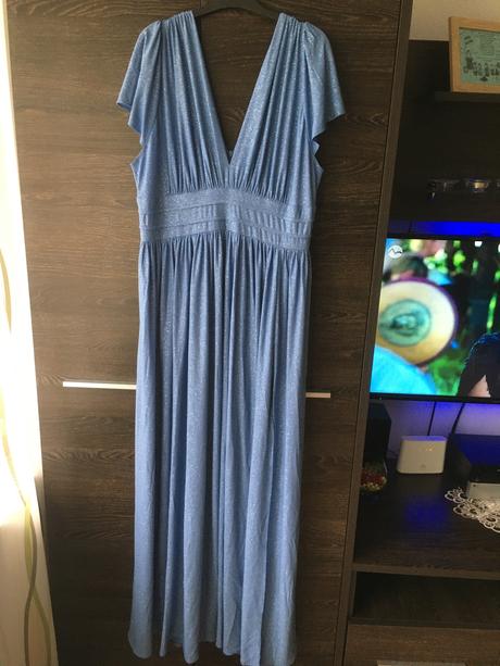 Spoločenské šaty, 44