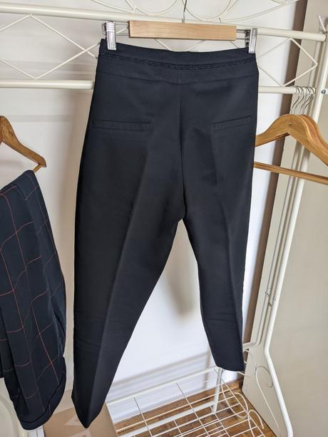 Elegantné cigaretové nohavice, l