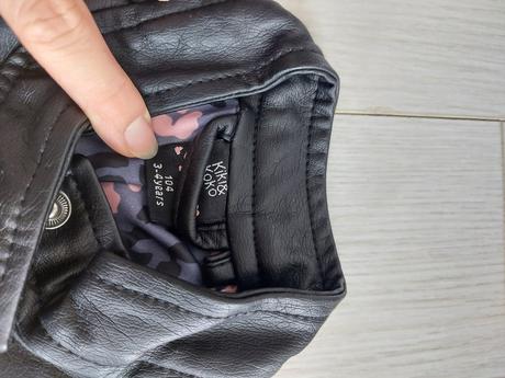 Kozenkova bunda, kiki&koko,104