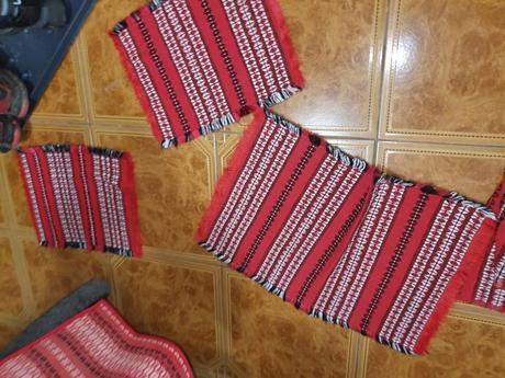 Retro sada obrus malé obrúsky zavesy na chalupu, 