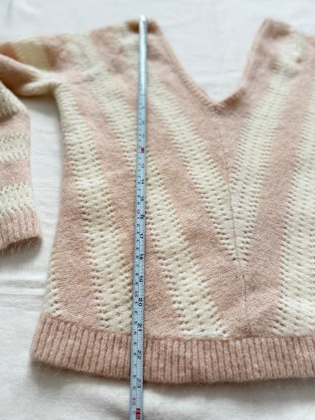 Vlnený sveter ariel francúzskej značky sezane, s