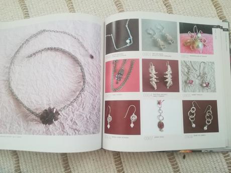 1000 inspirací pro výrobu šperku,