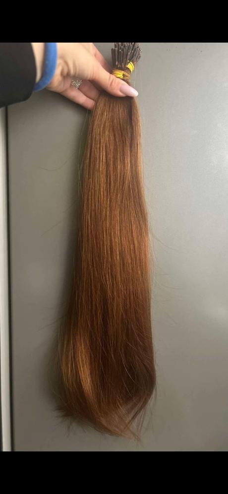 Hnede prirodne vlasy, 