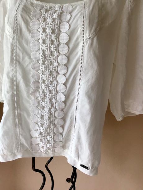 Prekrasna bluzka 40/42. /1a, 40