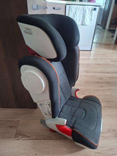 Autosedacka, britax