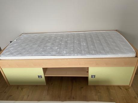 Posteľ, šírka (cm): 90,dĺžka (cm): 200